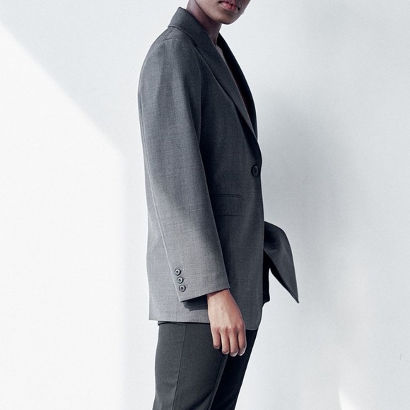 Like New The Curated The Classic Blazer - Picture 3 of 15